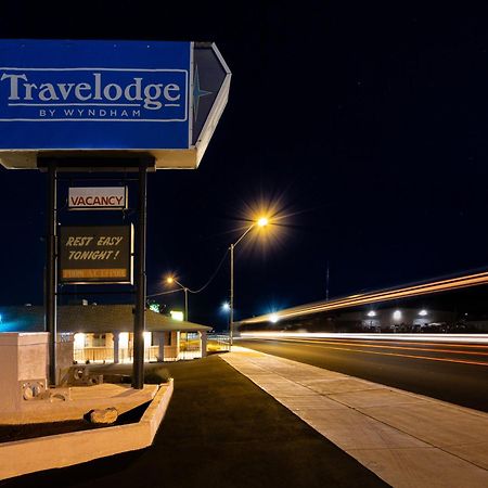 Travelodge By Wyndham Паркър Екстериор снимка